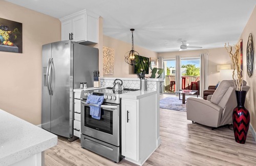 South Scottsdale Copropriété | Stylish Old Town Scottsdale Condo| Pool| Wifi