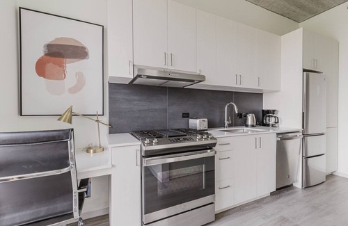 Old Town Appartement | Stylish Old Town Studio Gym, W/D, Outdoor Firepit & A/C, by Blueground