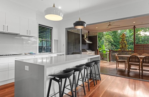 Paddington Maison | Stylish Paddington Home with Outdoor Oasis