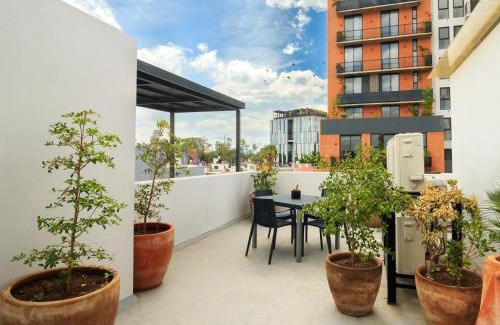 Guadalajara Appartement | Stylish Private Flat with Patio 1 BD Tribu San Martin