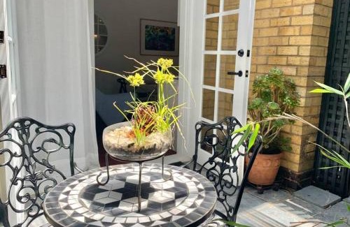 Brighton Appartement | Stylish Private Studio, Close to Beach, WIFI, Parking