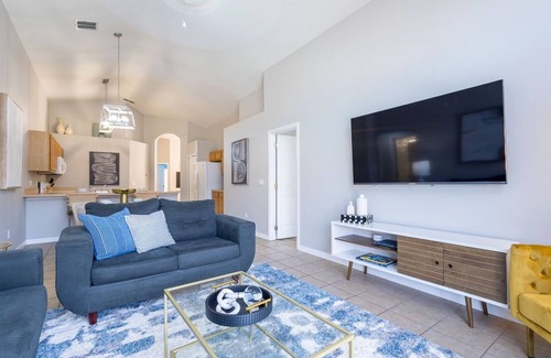 Solana Maison | Stylish Resort Villa: 5bd - Disney - Games - Golf