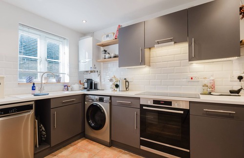 Tetbury Maison | Stylish Retreat with Garden in Tetbury