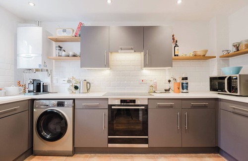 Tetbury Maison | Stylish Retreat with Garden in Tetbury