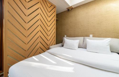 Maubray Maison | Stylish Retreat with Sauna