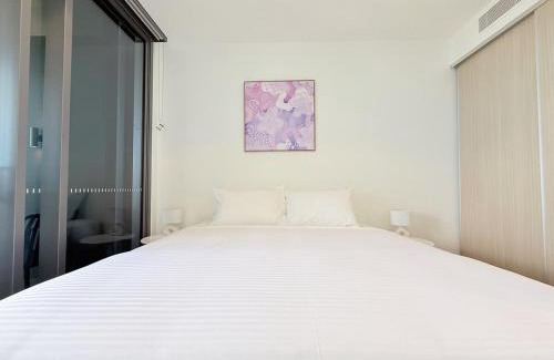 Brisbane Central Business District Appartement | Stylish Riverfront 2Bed Apt with Pool at QWR
