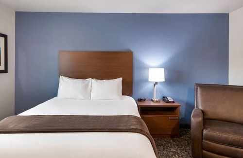 Shakopee Hôtel | Stylish Room w/Kitchen Just Minutes from Valleyfair Park!