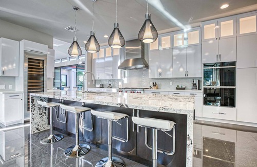 South Scottsdale Maison | Villa de construction moderne sur mesure avec vue sur Camelback Mtn! Très proche de la vieille ville!