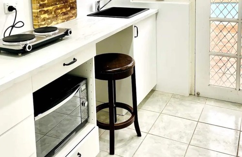 Pymble Maison | Stylish Self-Contained Guesthouse 5 mins to Trains