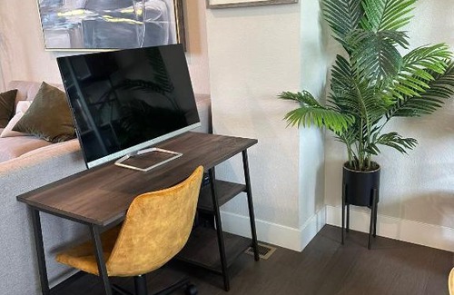 Bel Aire Maison | Stylish & Spacious Centrally-Located Home w/Garage