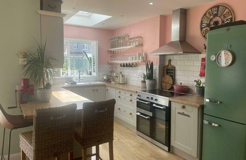 Cork Maison | Stylish & Spacious Family Home On Edge of City