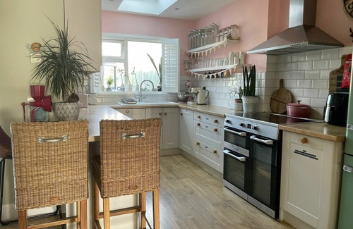 Cork Maison | Stylish & Spacious Family Home On Edge of City