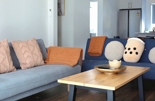 Sandringham Maison | Stylish & Spacious townhouse