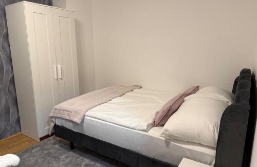 Vienna Appartement | Stylish Stadlau Apartment - Free Parking