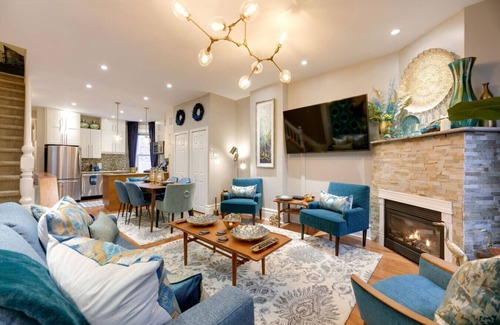 Little Italy Hôtel | Stylish Stays - Glam 3BR - Parking