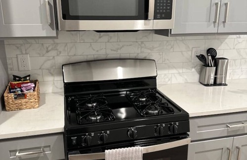 Jersey City Appartement | Stylish Studio Apartment - 7 Min Walk NYC Train