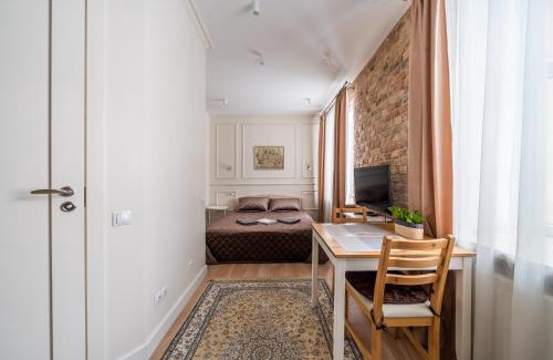 Grizinkalns Appartement | Stylish Studio Close to City Center, Cafés & Parks & Local Dining