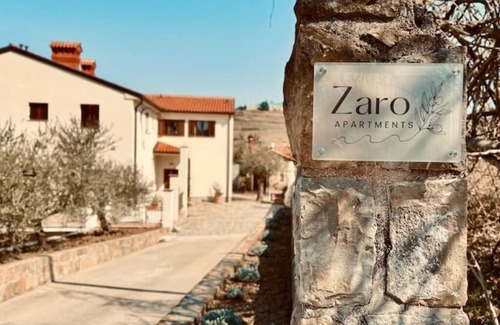 Izola Appartement | Stylish Studio | Terrace & Private Parking Included