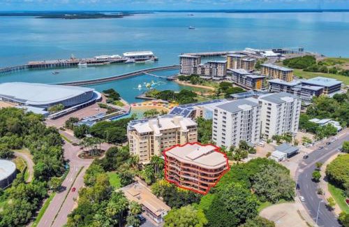 Darwin City Centre Appartement | Stylish, Stunning and Sunrise Trifecta