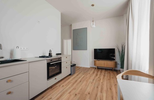 Celle Appartement | Stylish Suite in Celle - Perfect for Business Travelers with Free Parking