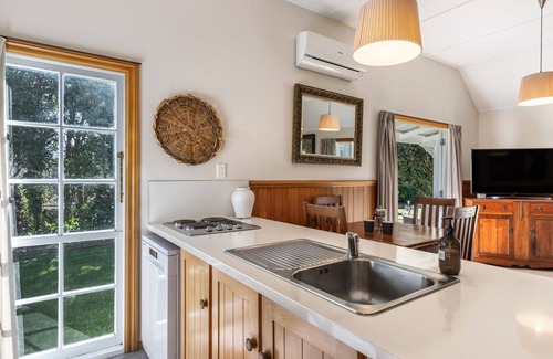 Rangatira Park Maison | Stylish Taupo Villa Retreat