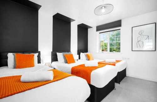 Birmingham Maison | Stylish Two Bedroom House - Parking - Garden 55H