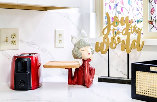 Lower Bal Maison | Stylish Urban Hideaway Steps to BART- 3Beds