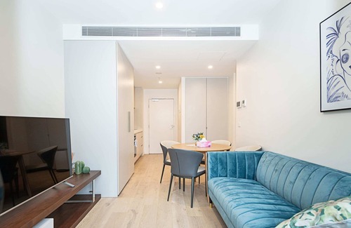 Melbourne Central Business District Appartement | Stylish Urban Oasis(2BR1B+free park+View+Gshop@GF)