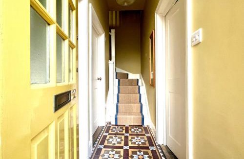 Frome Maison | Stylish Victorian Home - Central Frome