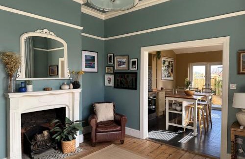 Frome Maison | Stylish Victorian Home - Central Frome