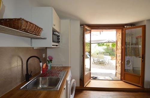 Badefols-d'Ans Maison | Gîte de village élégant avec jardin privé