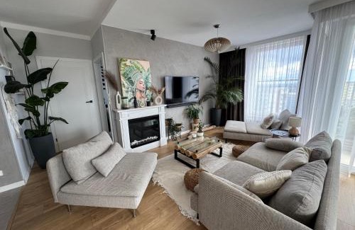 Piecki-Migowo Appartement | Stylowy Apartament - Central Park - Widok na Miasto - 11 Piętro - Słoneczny