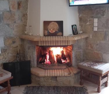 Kylini Appartement | Stymfalia stone house