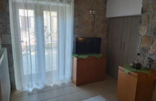 Kylini Appartement | Stymfalia stone house