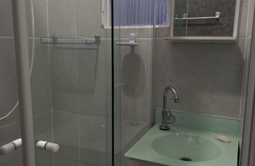 Centro Appartement | Suíte Casal, Cama Queen, ar Condicionado, Frigobar, TV com Wifi