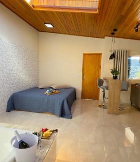 Piratuba Maison | Suíte dos Sonhos - Suíte climatizada - Romântica, única e meio à natureza!