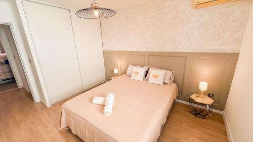Sainte-Clotilde Appartement | Sublime Duplex - 2 Chambres - Terrasse Privée - Emplacement Idéal