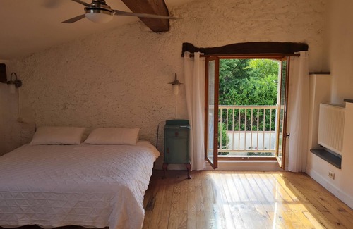 Pech-Luna Maison | Substantial house with heated pool & stunning views in a picturesque village.
