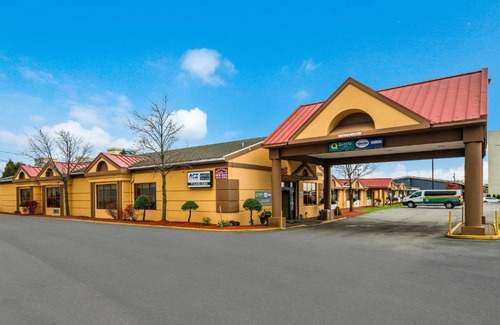 Cheektowaga Hôtel | Suburban Studios Buffalo Airport