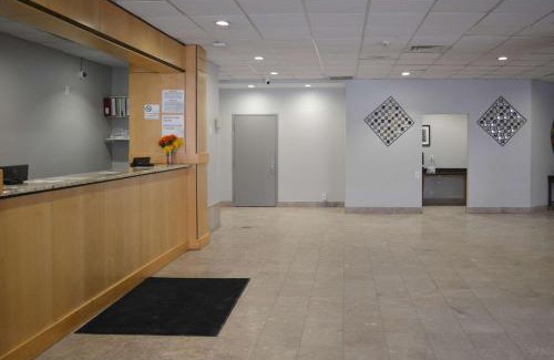 East Syracuse Hôtel | Suburban Studios East Syracuse Carrier Circle