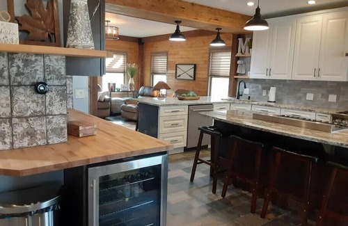 Tiskilwa Maison | Sugar Maple Inn, A Country Chic Getaway