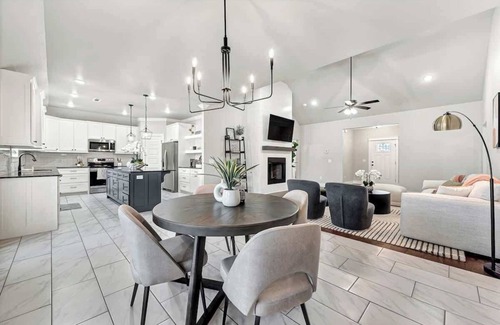Bentonville - Fayetteville Maison | Stay @ Sugar Pine Sum