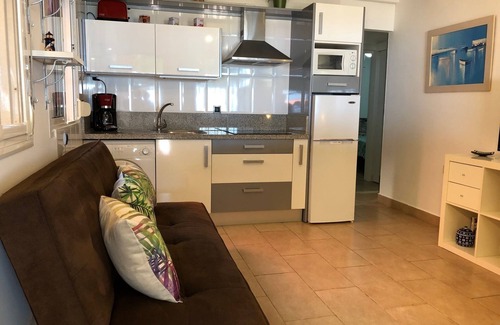 Malaga Appartement | Fit. 1ère ligne de plage. À PIED DE LA RUE. 2 CHAMBRES / 4 PERSONNES. WIFI ET SATELLITE.
