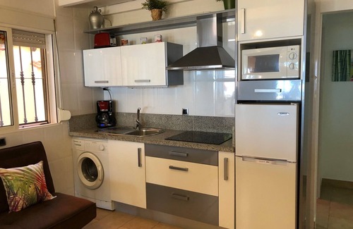 Malaga Appartement | Fit. 1ère ligne de plage. À PIED DE LA RUE. 2 CHAMBRES / 4 PERSONNES. WIFI ET SATELLITE.