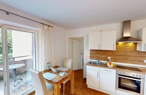 Bad Aibling Appartement | Suite 4 on the 1st floor, 1.5 room apartment with south-facing balcony