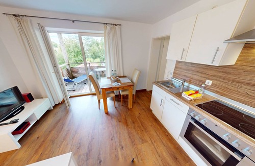 Bad Aibling Appartement | Suite 4 on the 1st floor, 1.5 room apartment with south-facing balcony