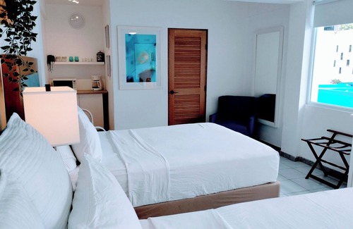 Ocean Park Hôtel | Room #7 at Trinitaria House Hotel
