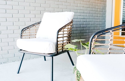 Midtown Appartement | Suite #8 Modern One Bed w/Balcony in Midtown!