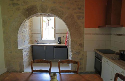 Entraygues-sur-Truyere Appartement | Suite avec vue panoramique sur la Truyère