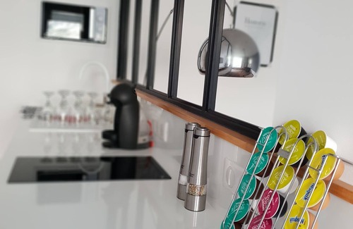 Clisson Lit Et Petit-Déjeuner | Suite avec jacuzzi et sauna privatifs à Clisson